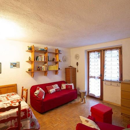 Joivy Flat For 6, In The Historic Town Pre-Saint-Didier Apartment Екстериор снимка